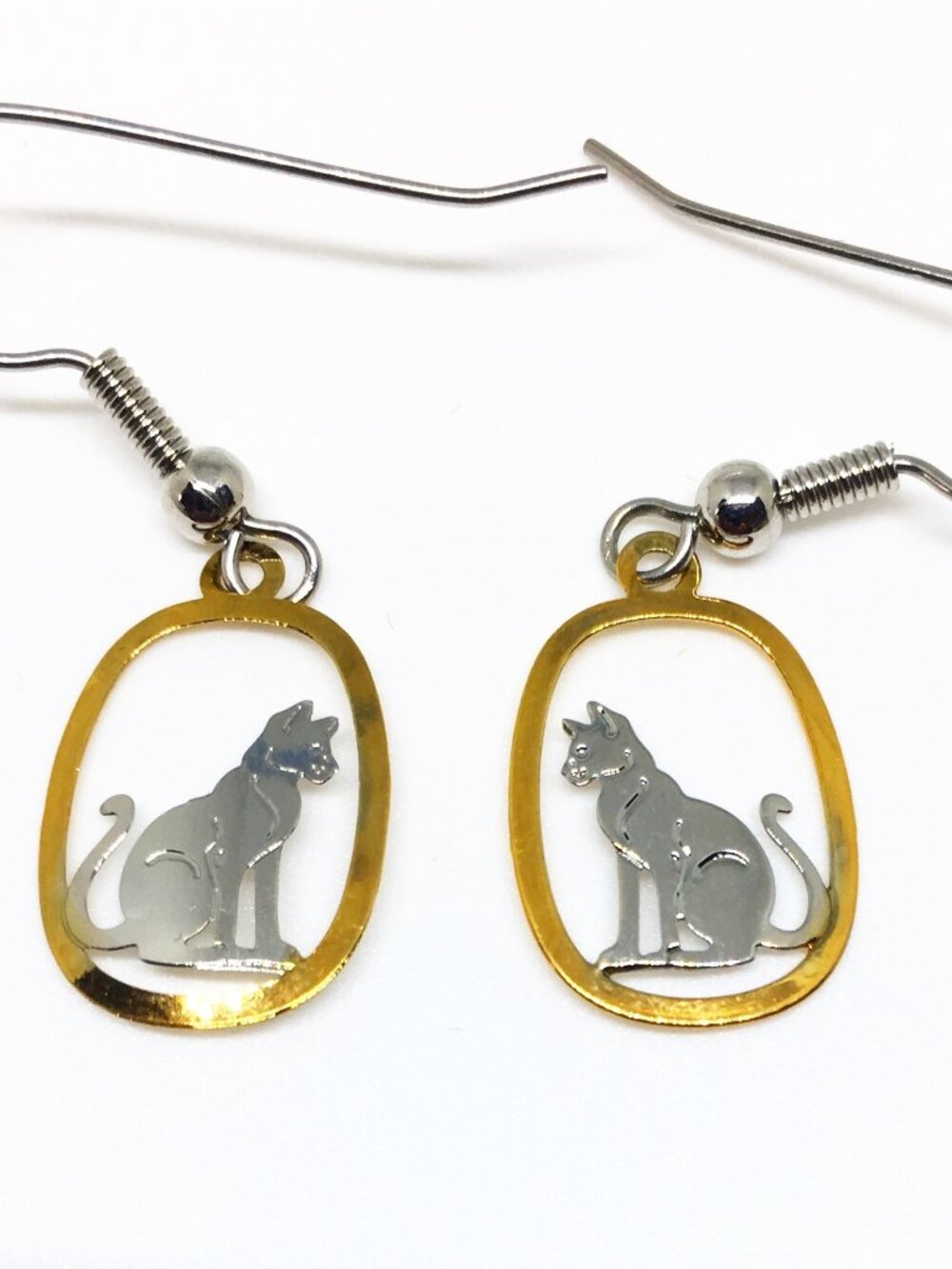 Two tone cat earrings